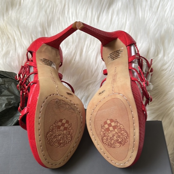 Camuto cherry stiletto - Picture 6 of 6